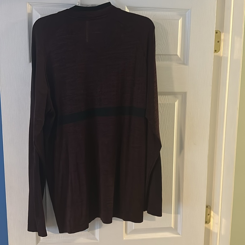 Nike Long sleeve dry fit shirt - Picture 2 of 2